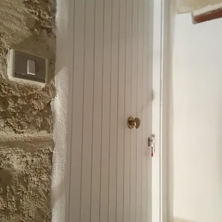 Appartement In A Street In Old Town Alghero