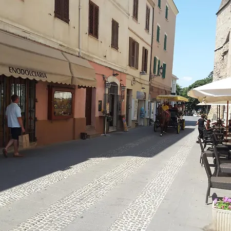 Apartamento In A Street In Old Town Alghero